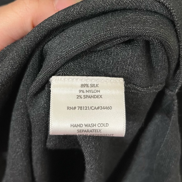 Eileen Fisher Black Silk Blend V-Neck Long Sleeve Blouse Size Medium - Picture 10 of 10